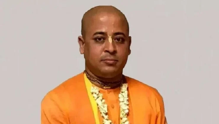 পক্ষের আইনজীবী না থাকায় এক মাস পেছাল চিন্ময়ের জামিন শুনানি